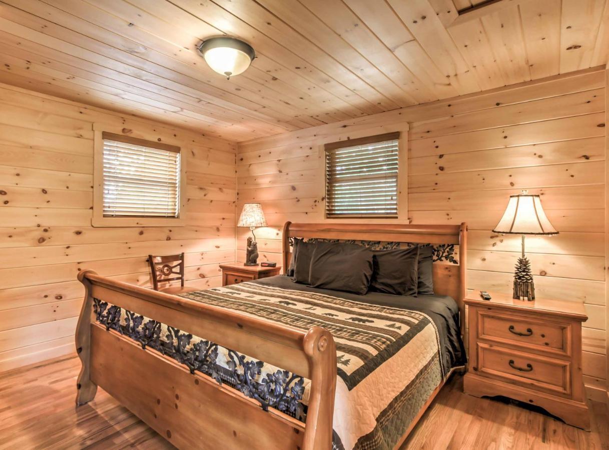 Private Sevierville Cabin With Mountain Views And Loft Екстер'єр фото